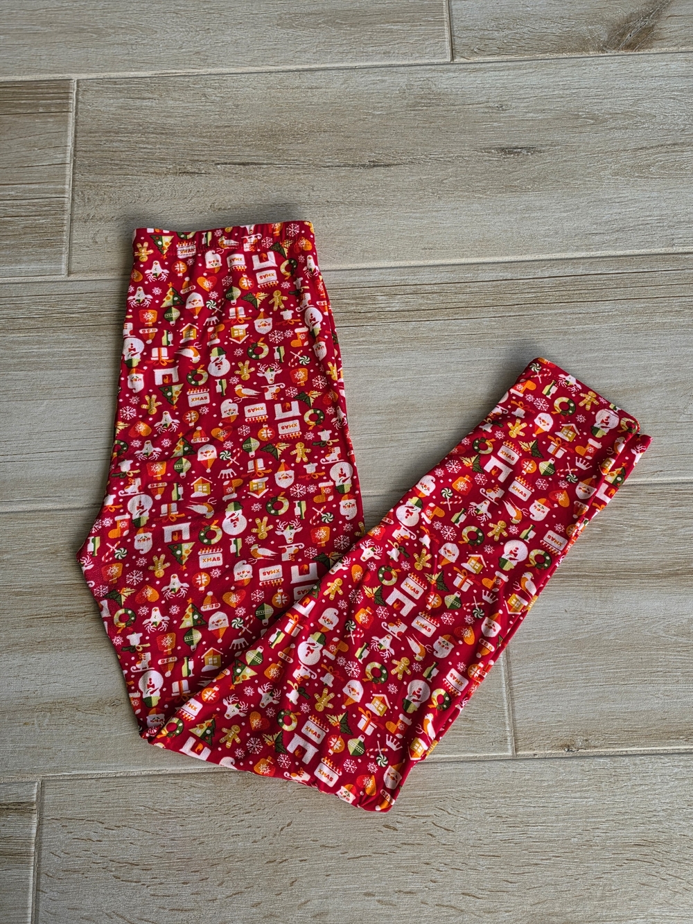 Women's Buttery Soft Red Holiday Christmas Print Stretch Leggings Plus Size